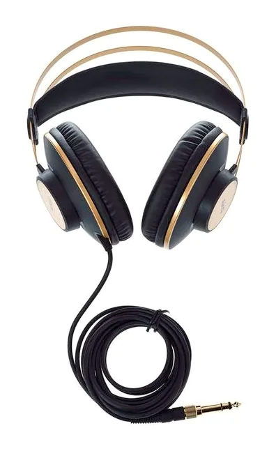 AKG K-92, widok 4