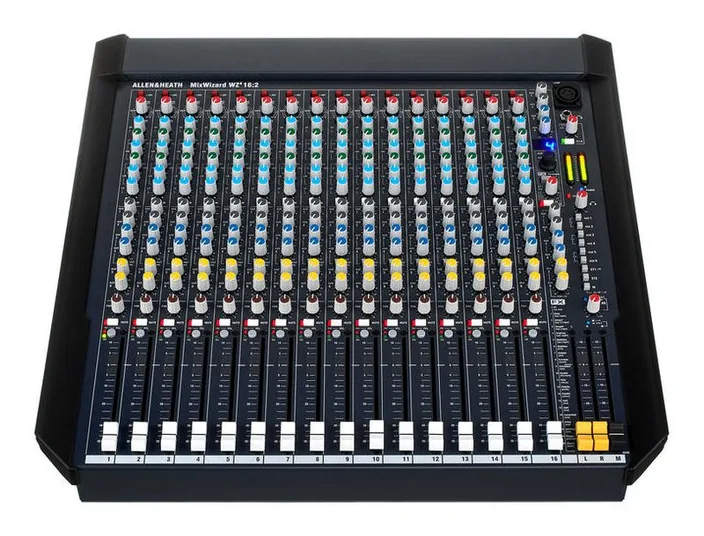 Allen & Heath WZ4 16:2, widok 2