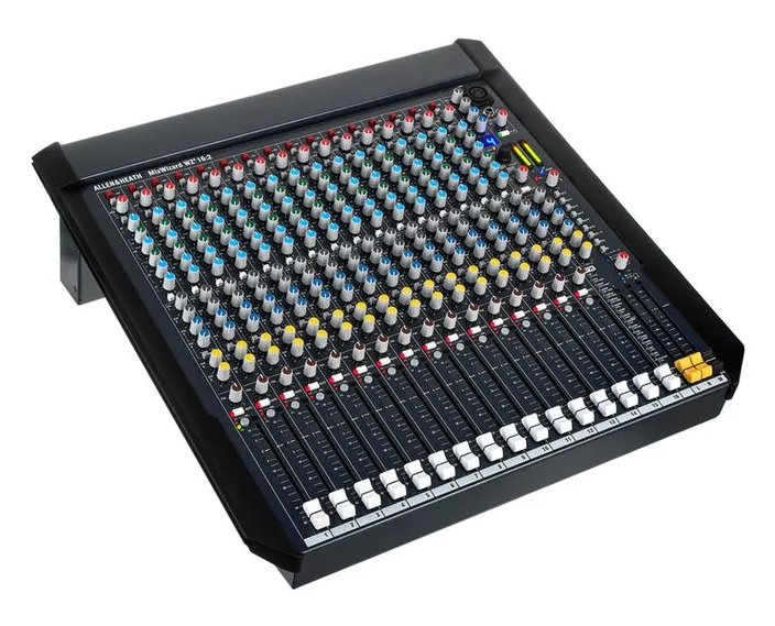 Allen & Heath WZ4 16:2, widok 3