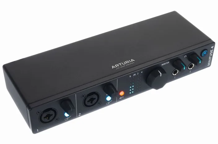 Arturia MiniFuse 4 Black, widok 3