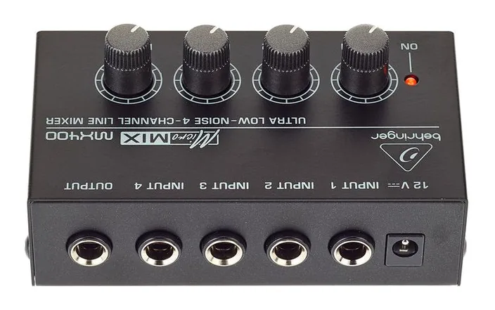 Behringer MX400, widok 4