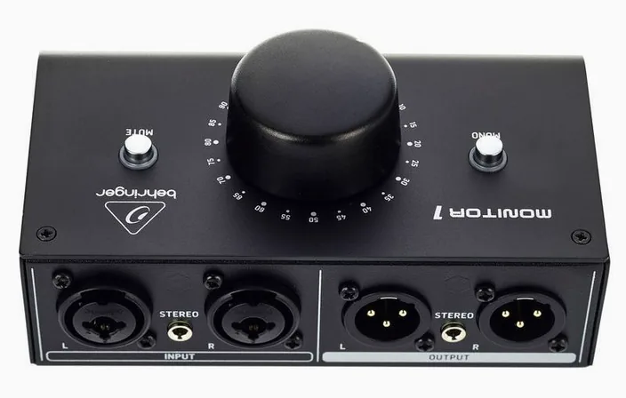 Behringer Monitor1, widok 4
