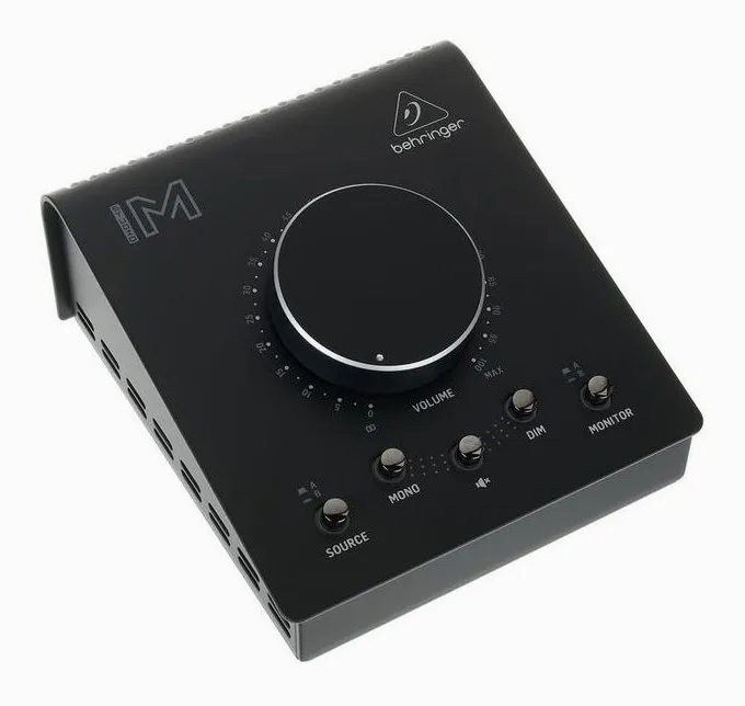 Behringer Studio M, widok 3