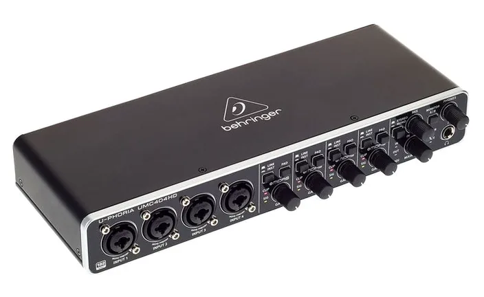 Behringer UMC404HD, widok 3