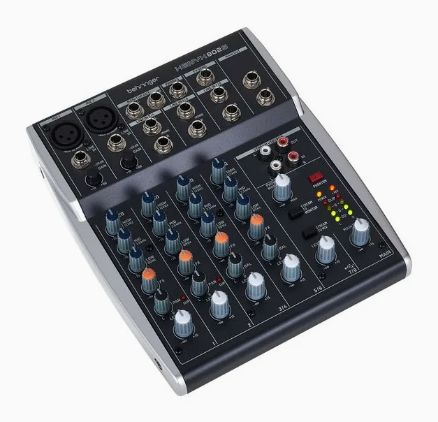 Behringer Xenyx 802S, widok 3