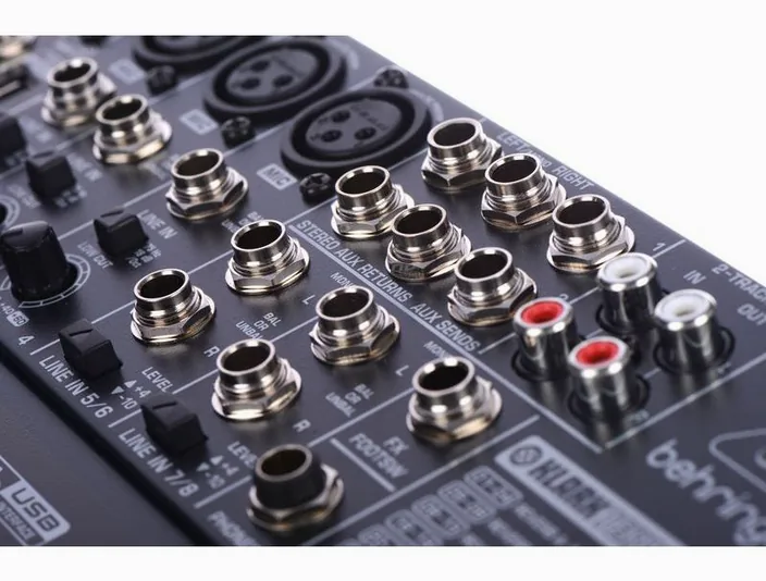 Behringer Xenyx QX1204USB, widok 4