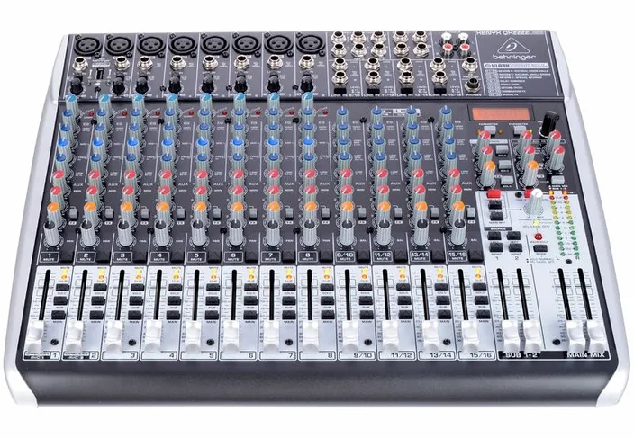 Behringer Xenyx QX2222USB, widok 2