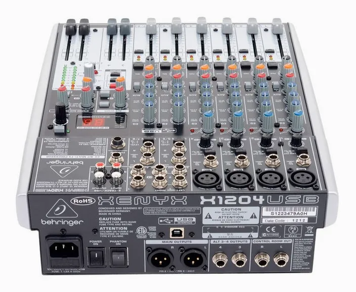 Behringer Xenyx X1204 USB, widok 3