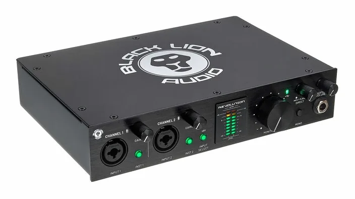 Black Lion Audio Revolution 2x2, widok 3