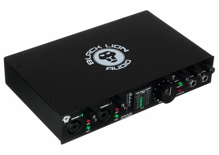 Black Lion Audio Revolution 6x6, widok 3