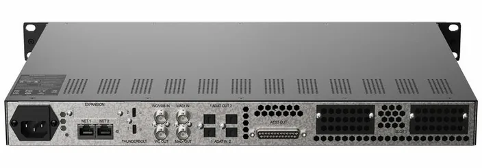 Dynaudio Control 01, widok 3