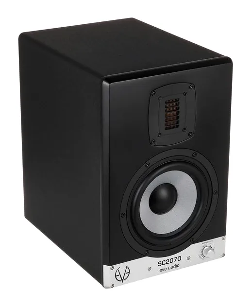 EVE Audio SC2070, widok 3