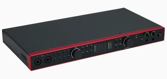 Focusrite Scarlett 18i20 4th Gen, widok 3