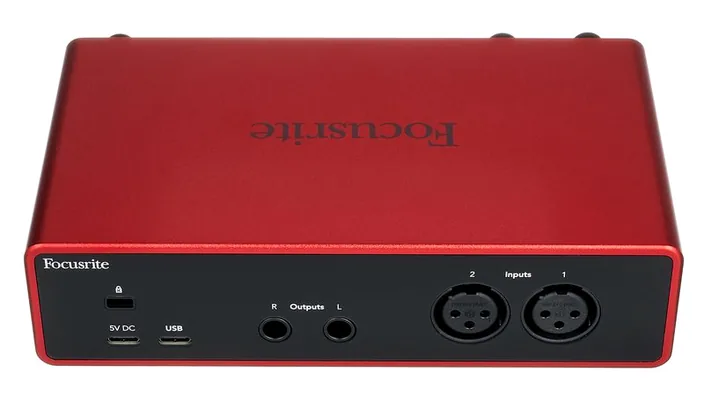 Focusrite Scarlett 2i2 4th Generation, widok 4