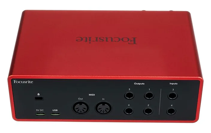 Focusrite Scarlett 4i4 4th Generation, widok 4