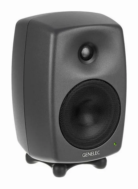 Genelec 8030 CP, widok 3