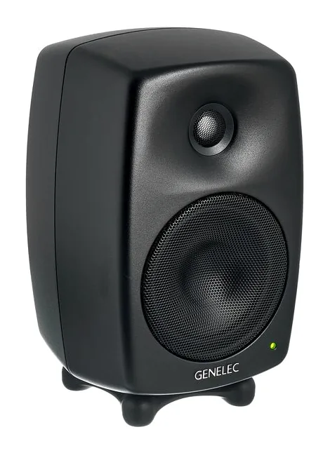 Genelec 8330 AM, widok 3