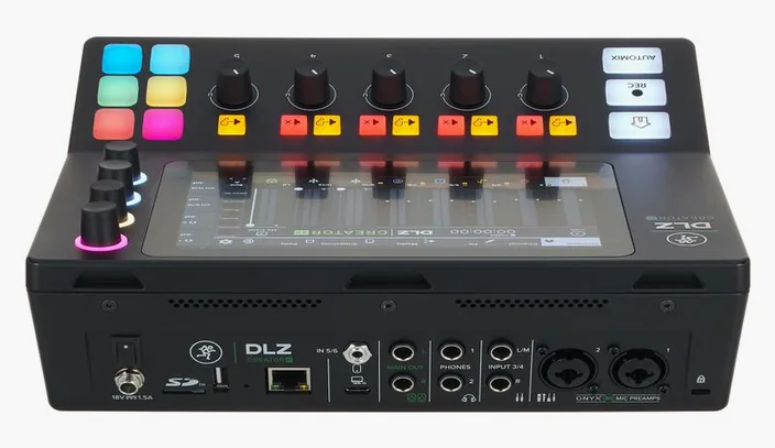 Mackie DLZ Creator XS, widok 4