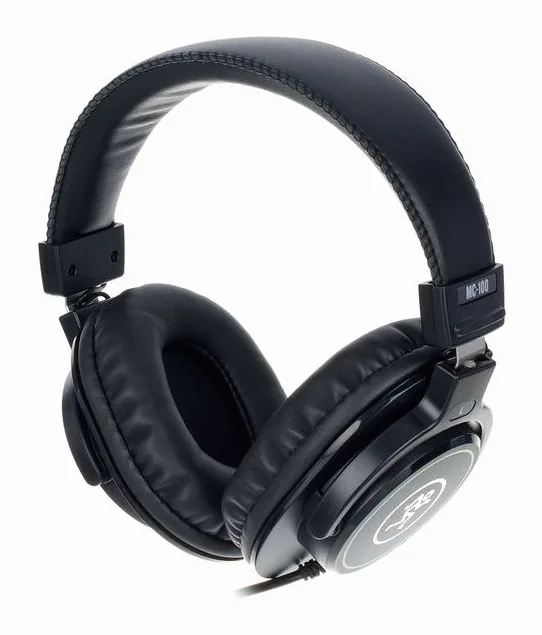 Mackie MC-100, widok 3