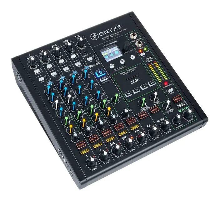 Mackie Onyx8, widok 3