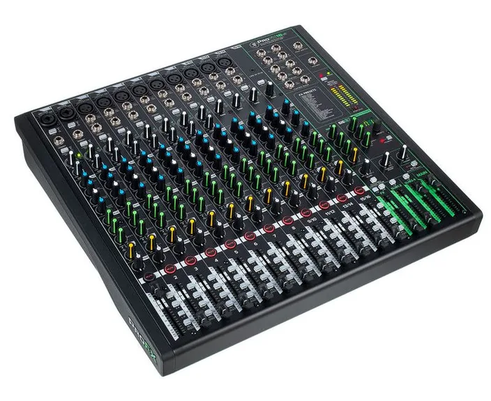 Mackie ProFX16v3, widok 3