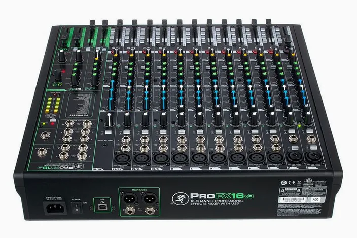 Mackie ProFX16v3, widok 4