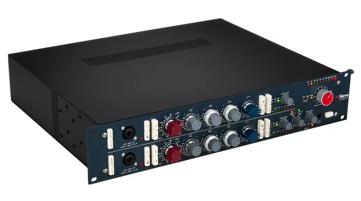 Neve 1073DPX-D, widok 3