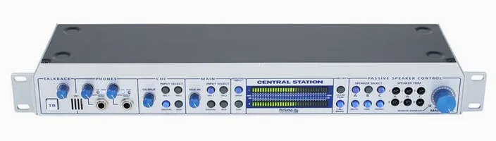 Presonus Central Station Plus, widok 3