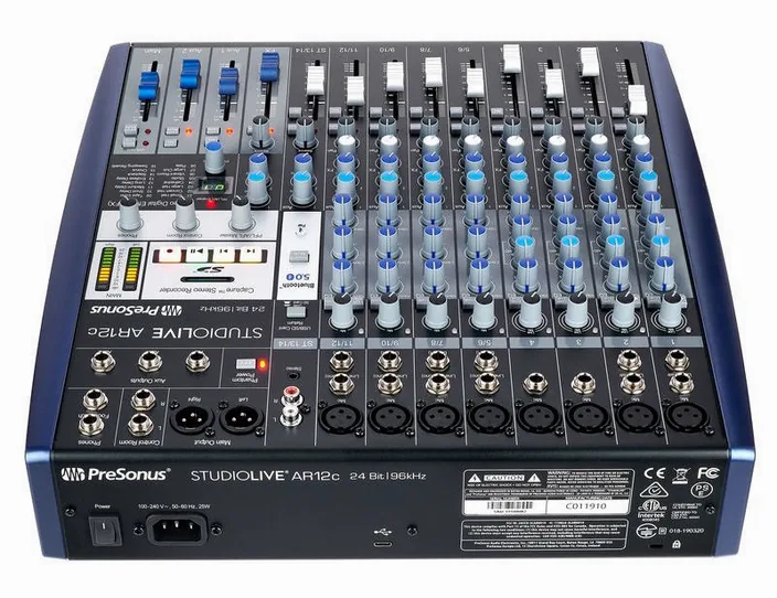 Presonus StudioLive AR12c, widok 4