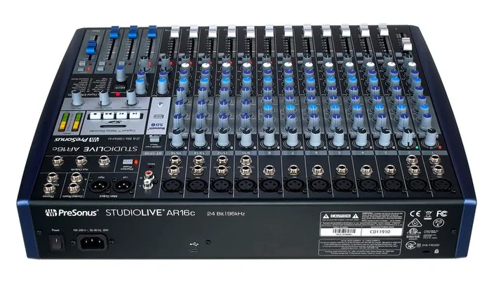 Presonus StudioLive AR16c, widok 4