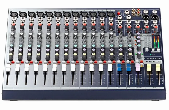 Soundcraft EFX12, widok 2