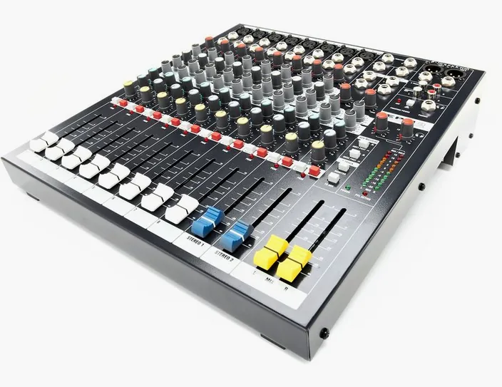 Soundcraft EPM8, widok 3