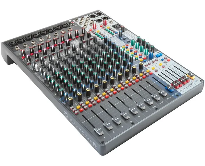 Soundcraft Signature Plus 12, widok 2