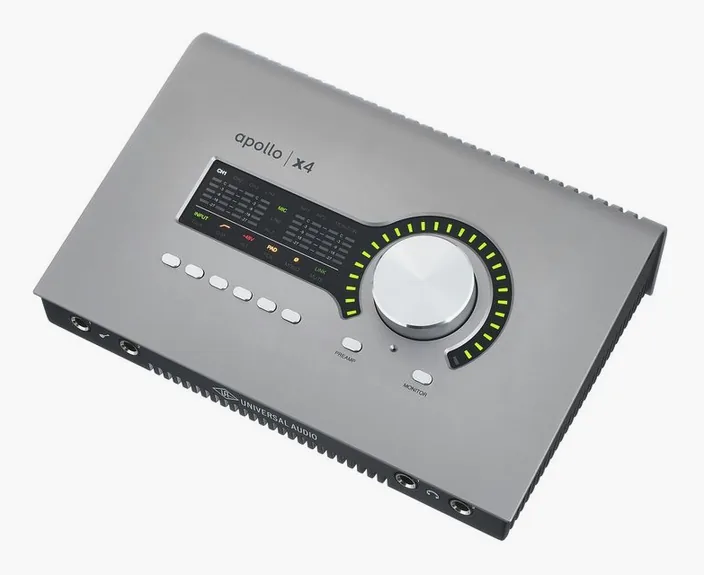 Universal Audio Apollo X4 Gen2 AC, widok 2