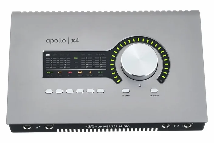 Universal Audio Apollo X4 Gen2 AC, widok 3