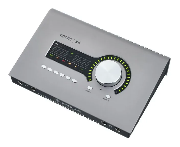 Universal Audio Apollo X4 Gen2 AC Pro, widok 2
