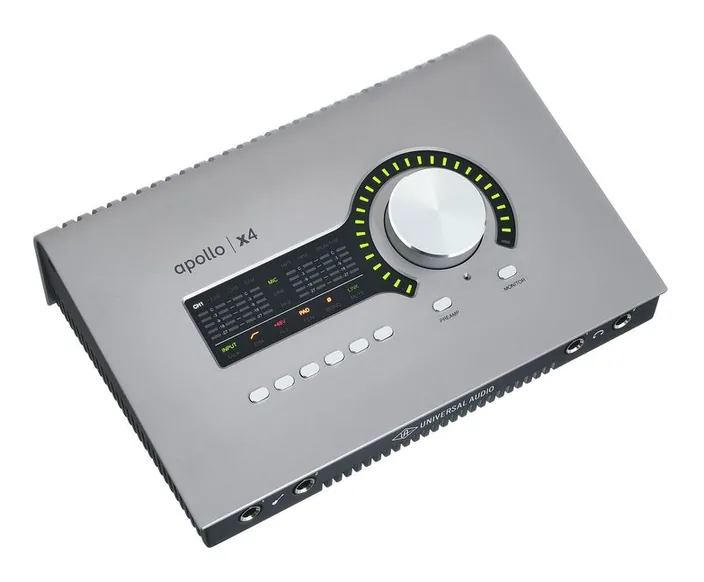 Universal Audio Apollo X4 Gen2 AC Pro, widok 4