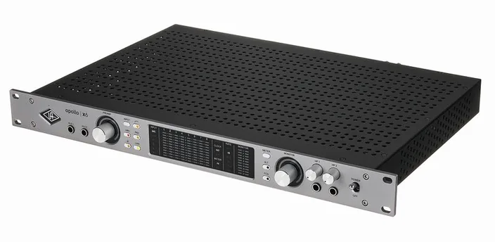 Universal Audio Apollo x6 Gen2 AC, widok 2