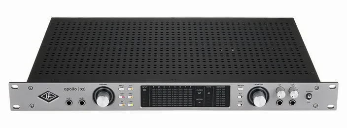 Universal Audio Apollo x6 Gen2 AC, widok 3
