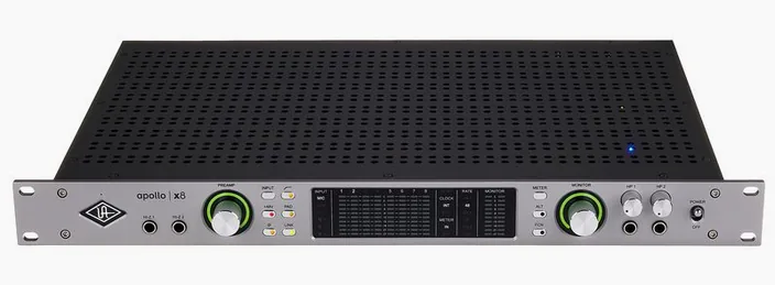 Universal Audio Apollo x8 Gen2 AC, widok 3