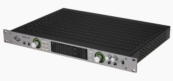 Universal Audio Apollo x8 Gen2 AC Pro, widok 2