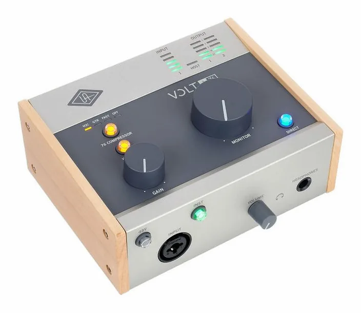 Universal Audio Volt 176 USB Recording Studio, widok 3
