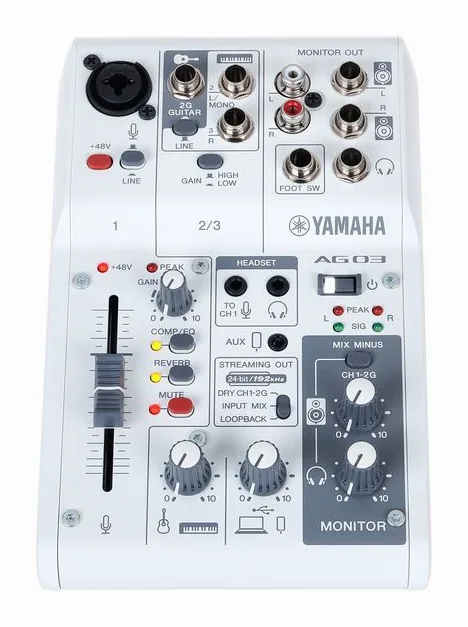 Yamaha AG03 MK2 WH, widok 2