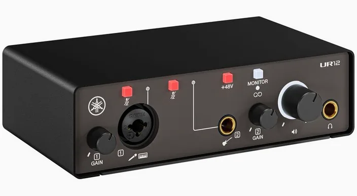 Yamaha UR12 MK3 Black, widok 3